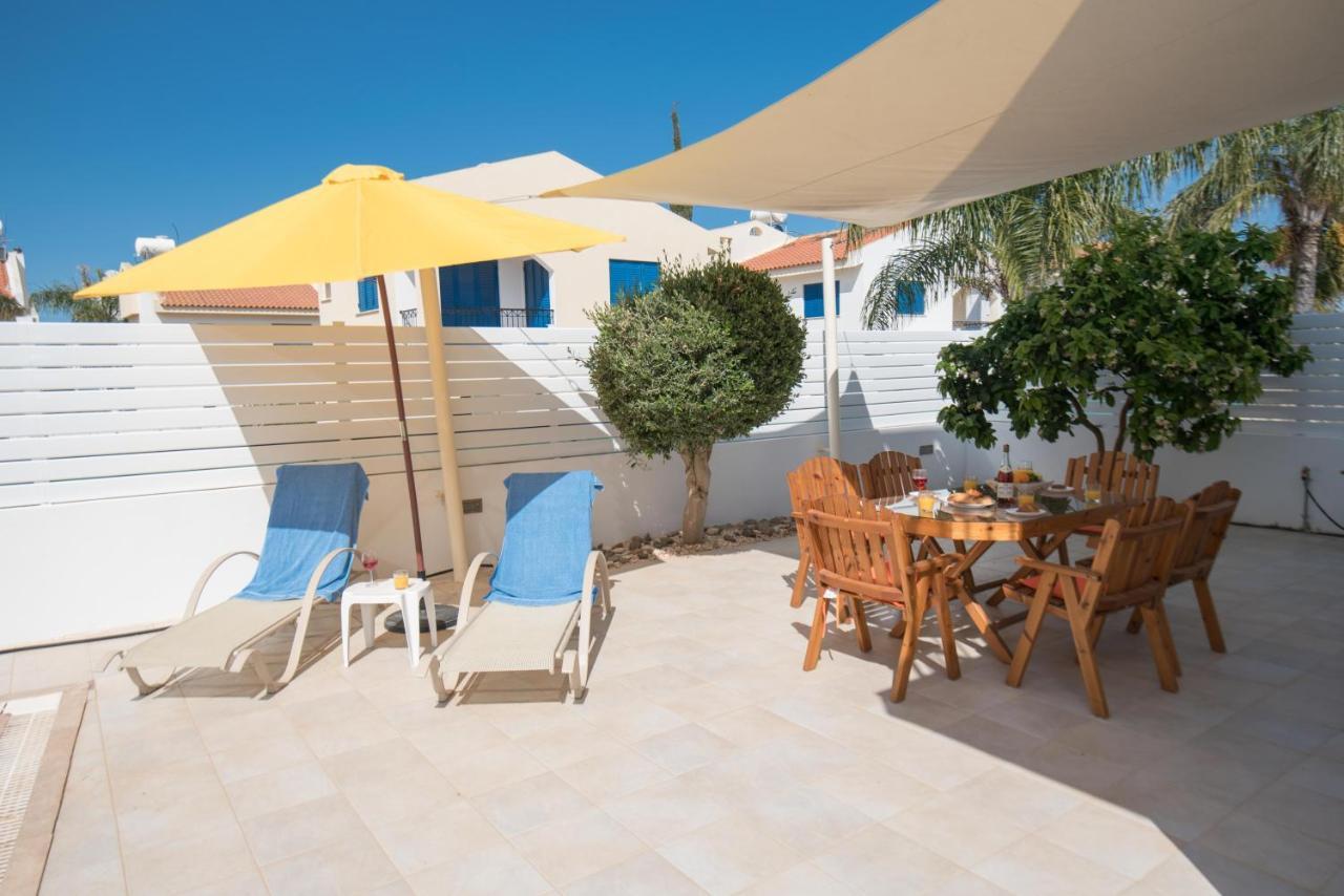 Villa Pomelo Protaras Buitenkant foto