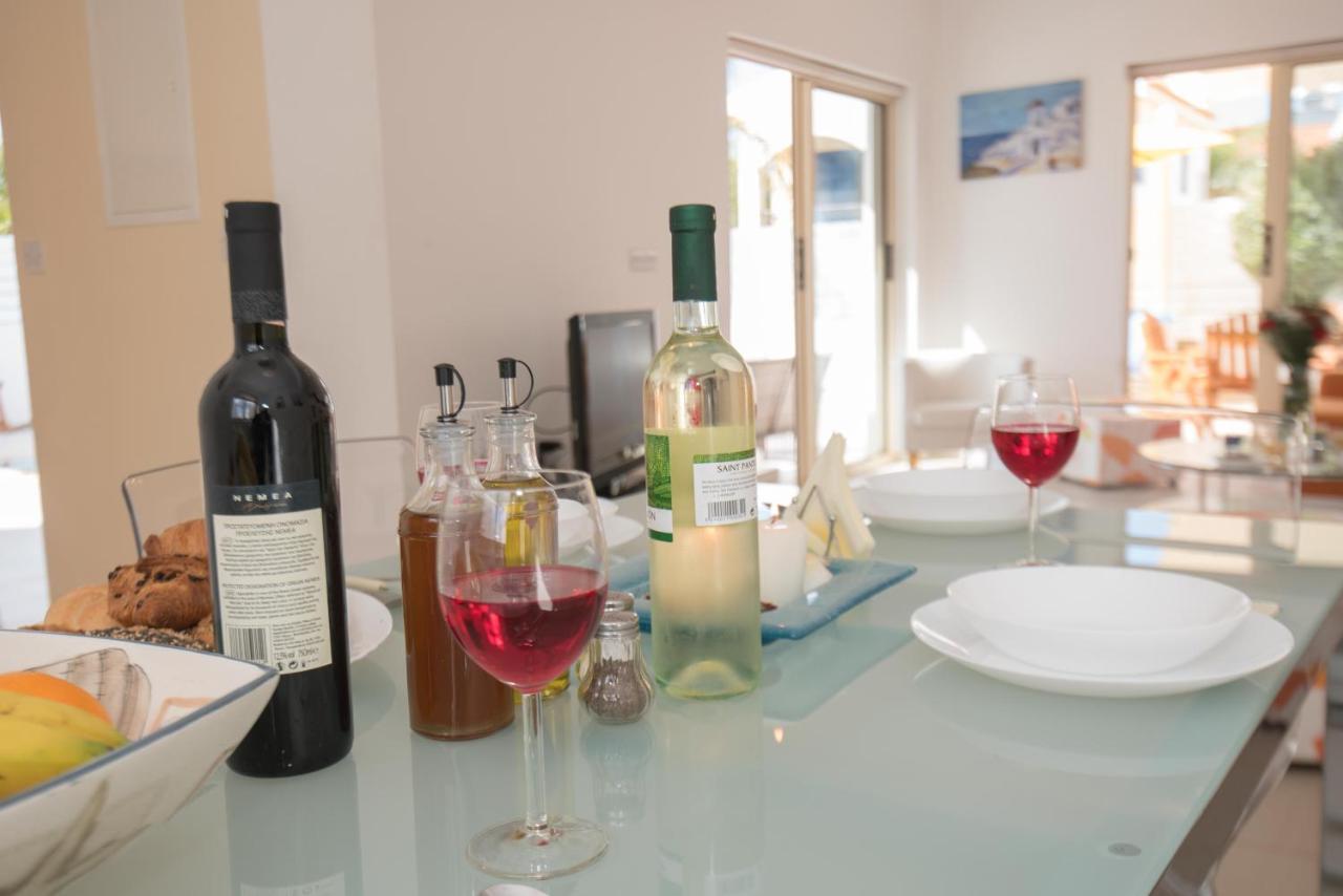 Villa Pomelo Protaras Buitenkant foto