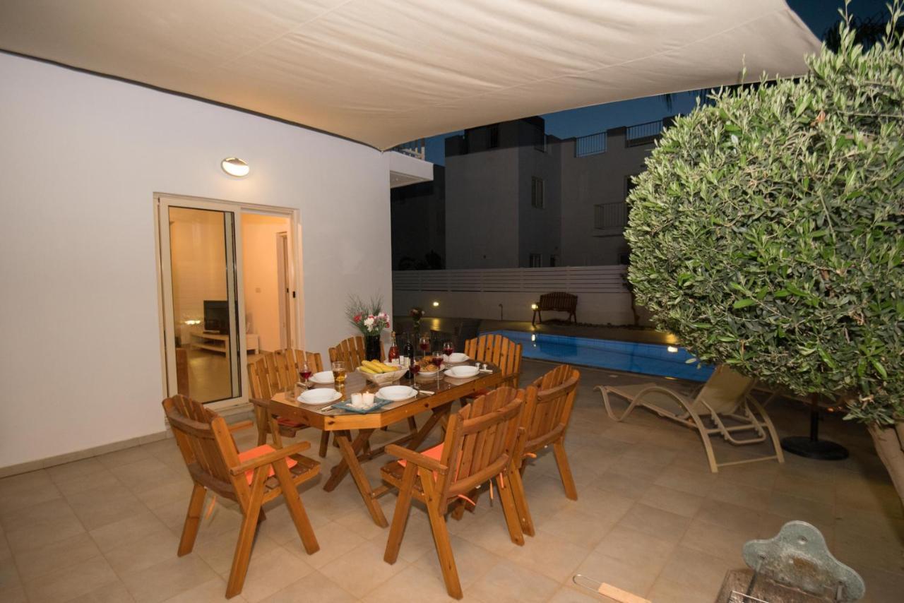 Villa Pomelo Protaras Buitenkant foto
